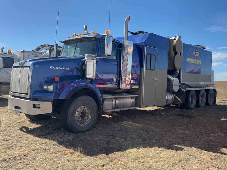 2013-western-star-4900-image-2