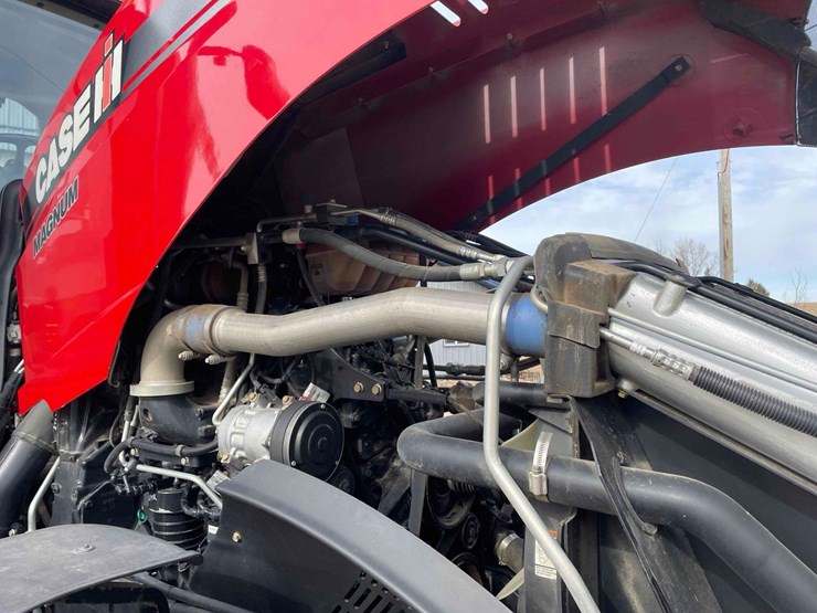 case-ih-magnum-340-image-58