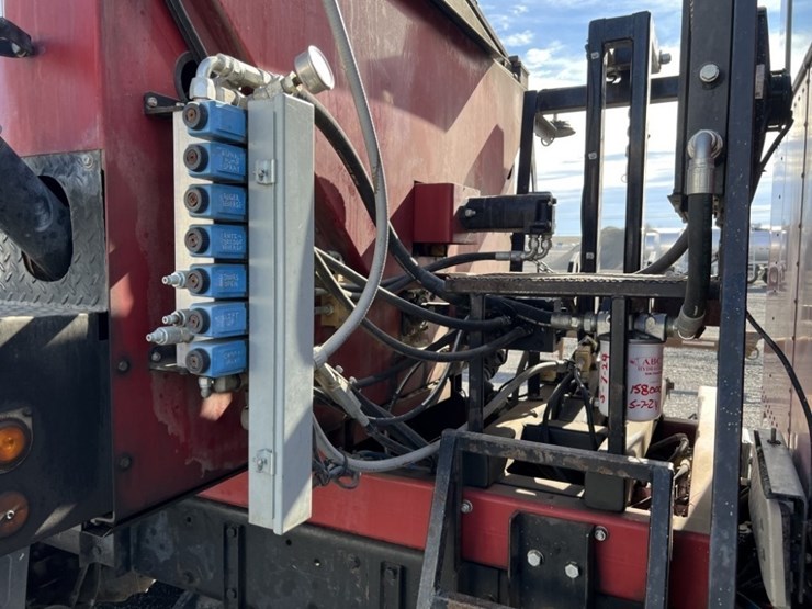 1998-peterbilt-357-image-25