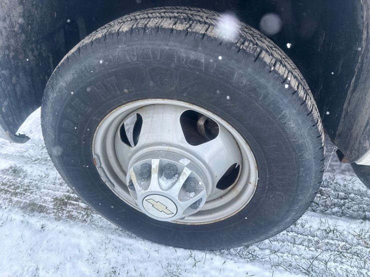 chevrolet-3500-image-11