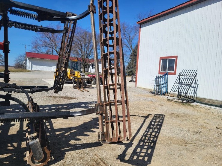 case-ih-true-tandem-330-turbo-image-36