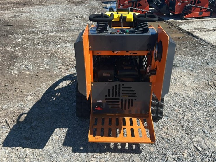 #1019-•-unused-landhero-mini-skid-steer-image-4