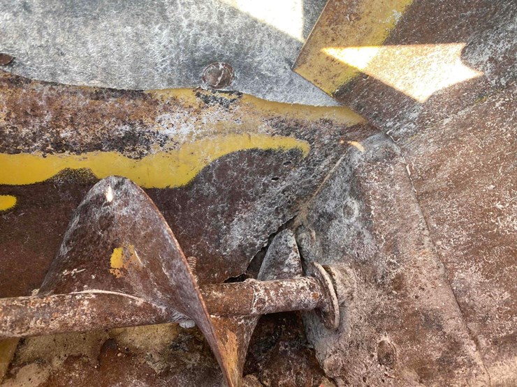 new-holland-357-image-21