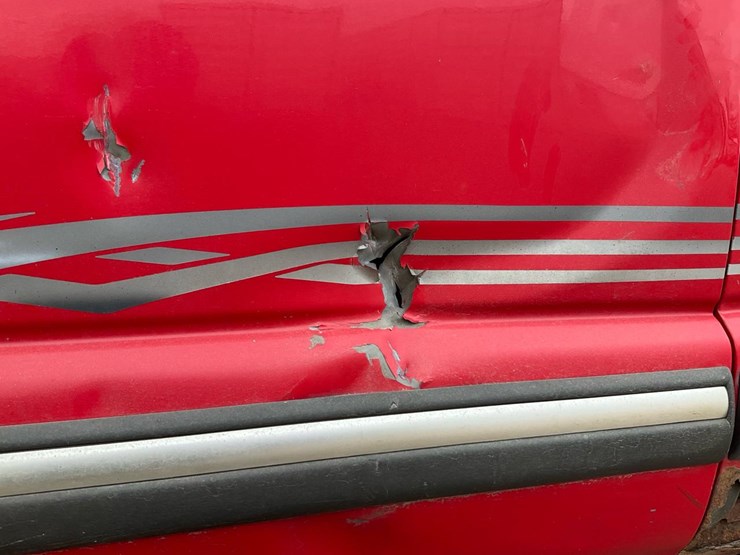 2000-chevrolet-s10-image-18