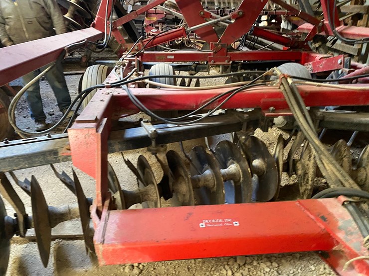 international-490-image-6