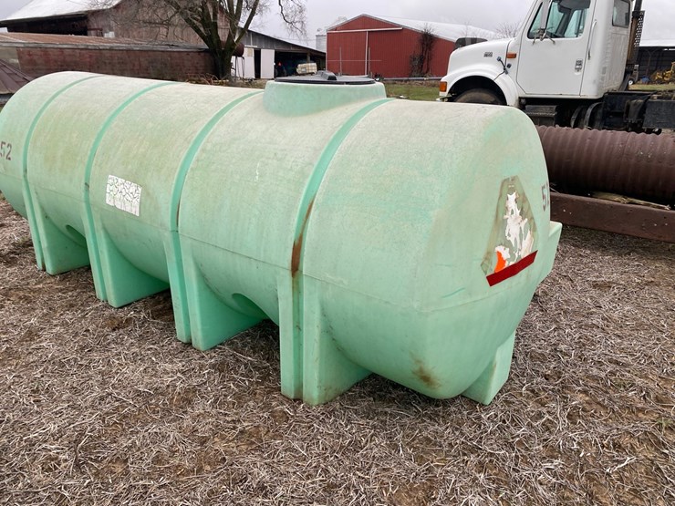 1000--gallon-poly-tank-image-2