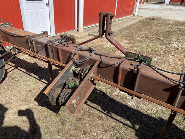 3pt-tool-bar-male-seed-corn-planter-image-7