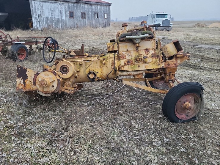 minneapolis-moline-tractor---parts-image-8