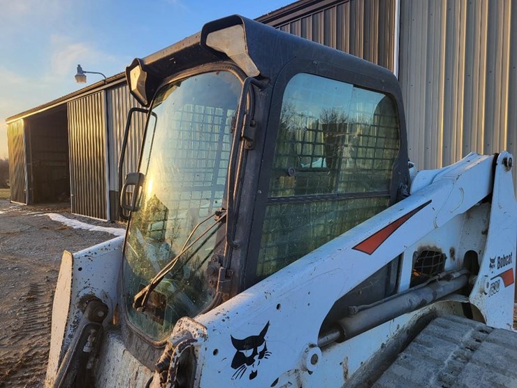 2017-bobcat-t630-image-12