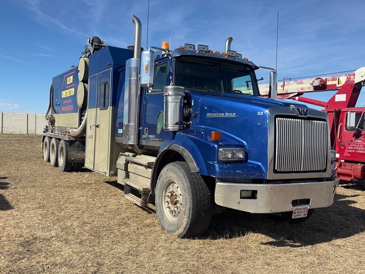 2013-western-star-4900-image-4