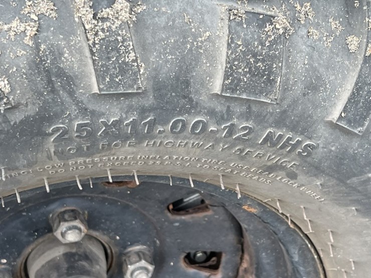 2015-club-car-carryall-1700-image-12