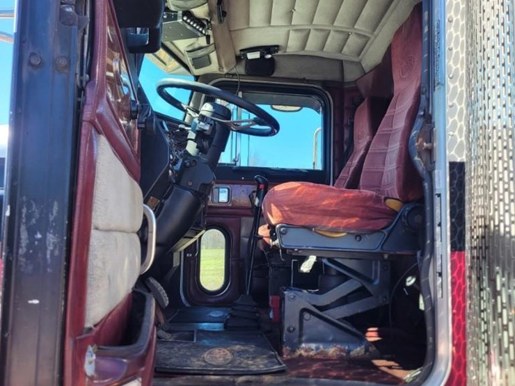1993-peterbilt-377-image-20