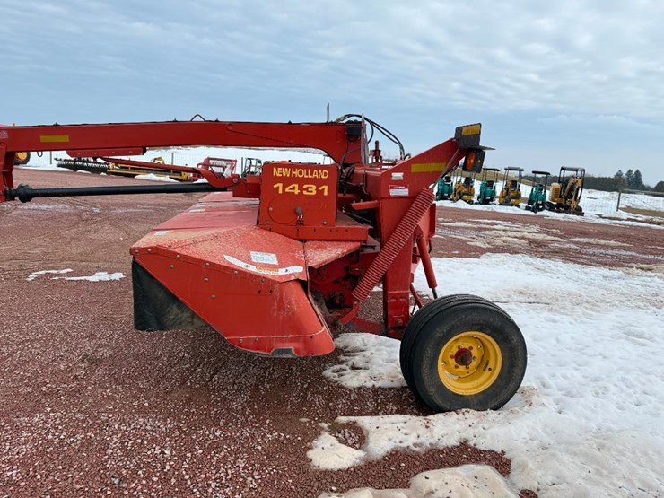 new-holland-1431-image-8