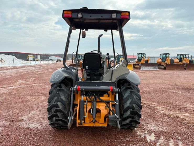 case-570n-xt-image-5