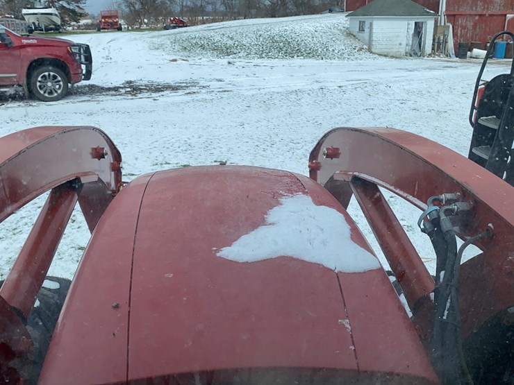 case-ih-125-image-59