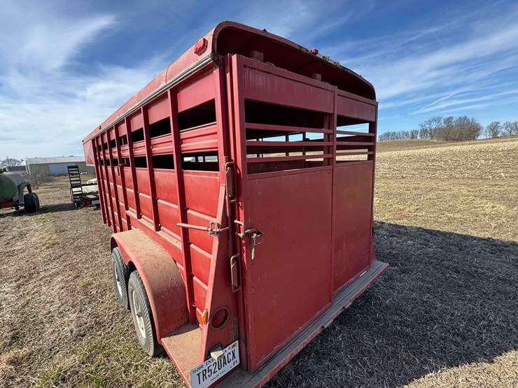 1992-wilro-livestock-trailer,-steel,-20'-x-6-1/2'-,-cut-gate,-**-titled-**-image-11