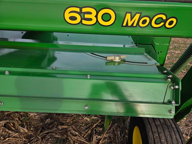 john-deere-630-image-32