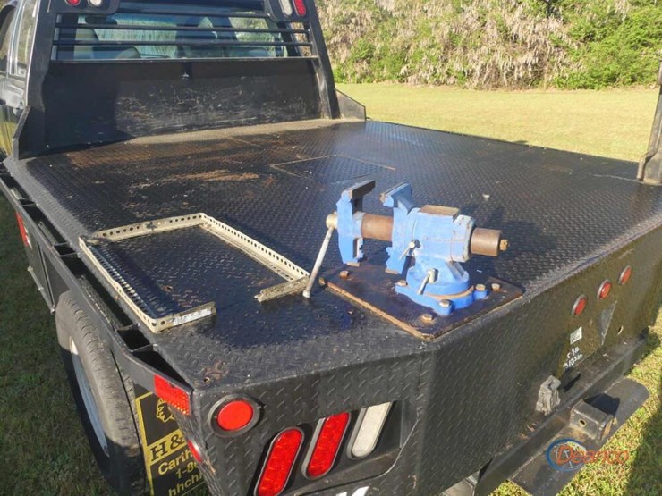 2012-chevrolet-3500hd-image-4