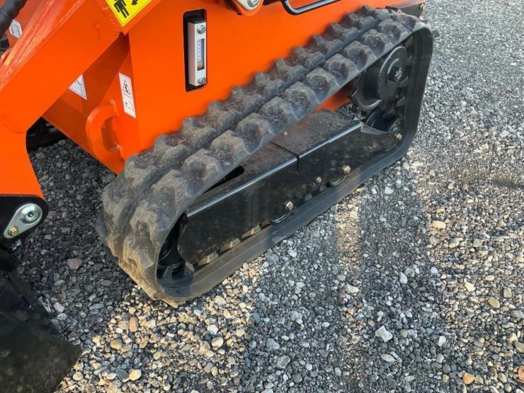 #1015-•-landhero-ldh-t460-mini-skid-steer-image-5