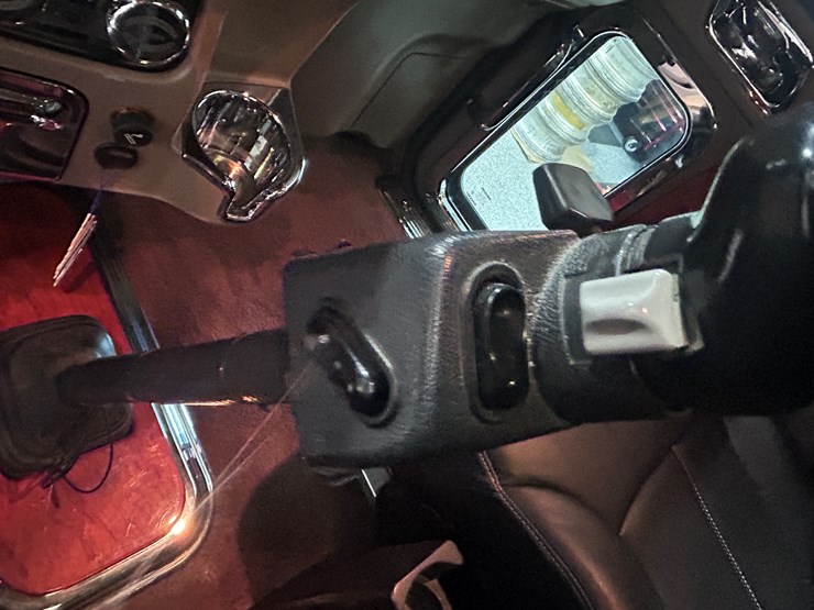 peterbilt-379-image-60