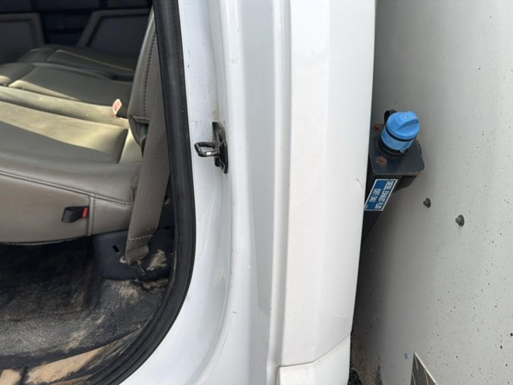 2019-ford-f350-image-33