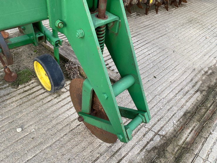 john-deere-825-image-18