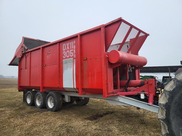 silage-wagon-image-1