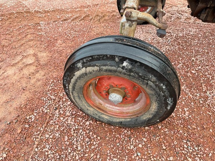 massey-ferguson-180-image-10