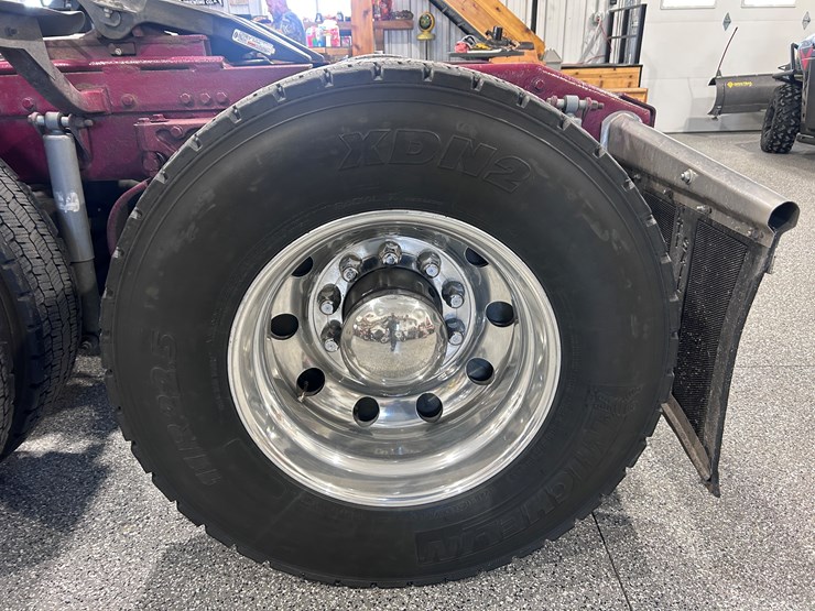 peterbilt-379-image-150