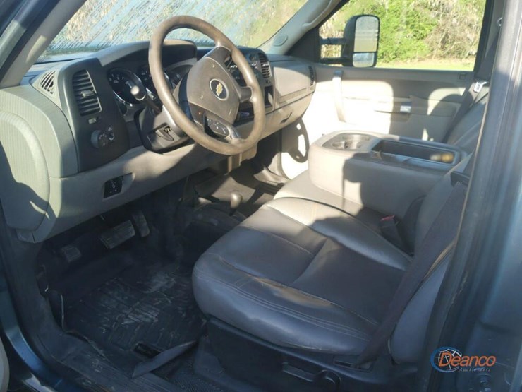 2012-chevrolet-3500hd-image-7
