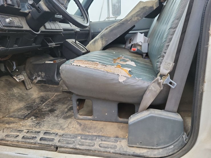 1991-gmc-kodiak-c6h042-single-axle-truck---blown-engine-image-31