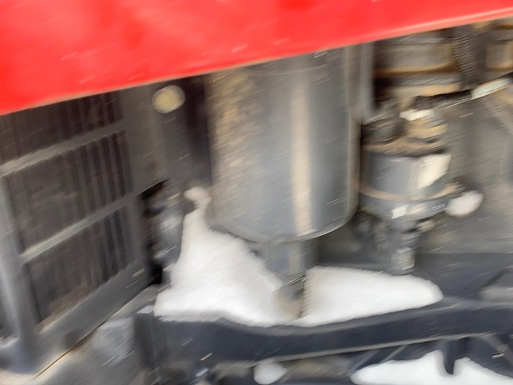 case-ih-125-image-40