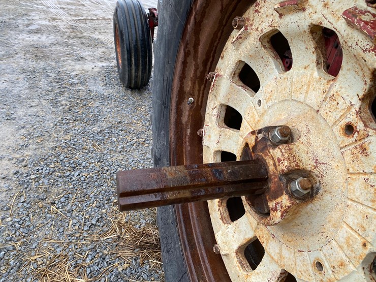 farmall-1206-image-57