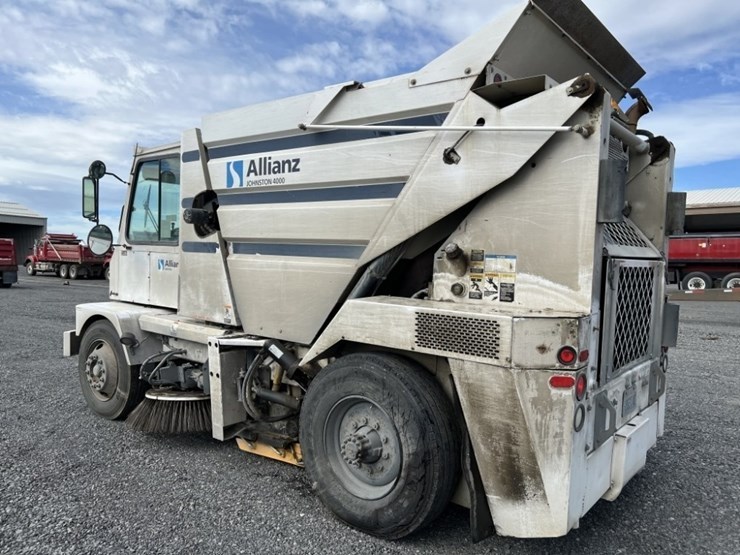 2008-johnston-4000-image-3