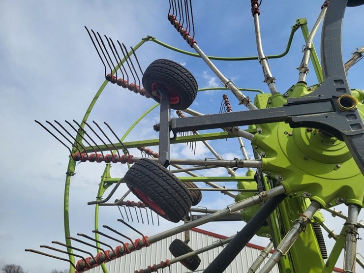 2017-claas-liner-2900-image-18