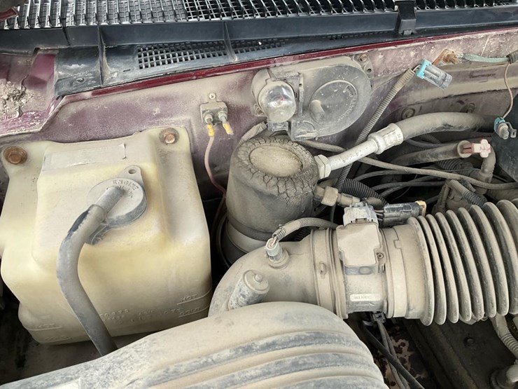 1996-chevrolet-k2500-image-45