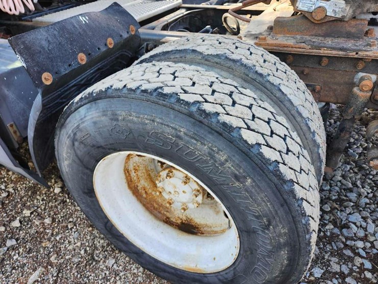 1997-cummins-m11-image-9