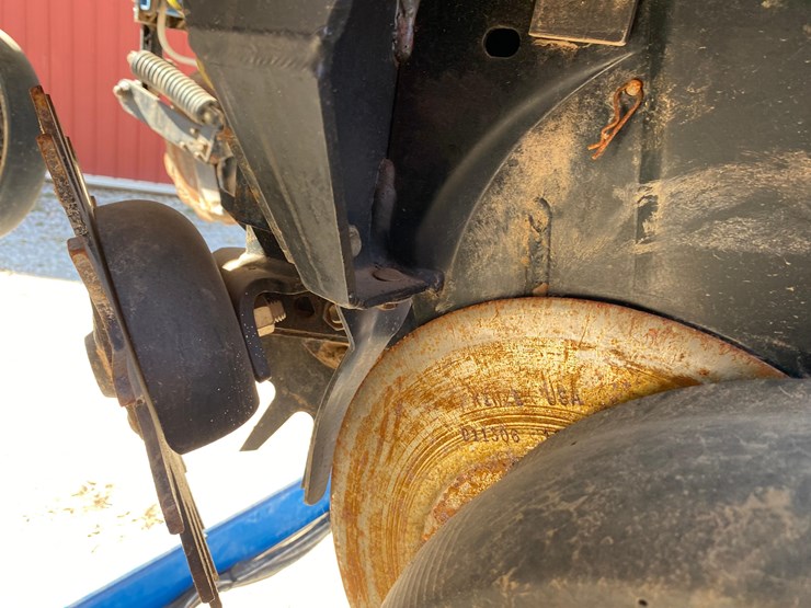 2009-kinze-3600-image-39