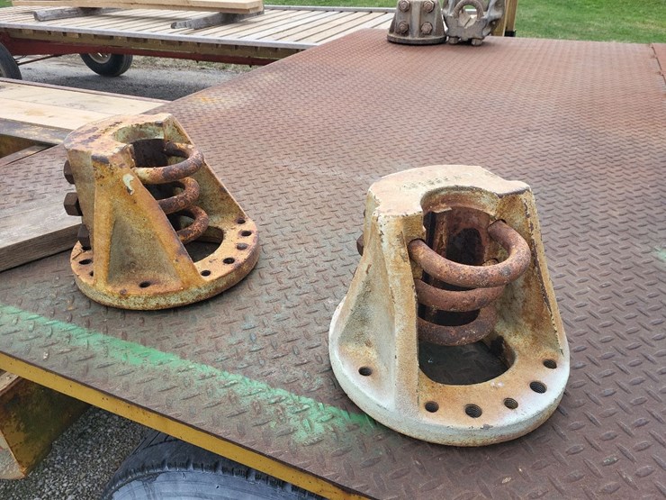 oliver-9-bolt-hubs-off-of-1855-image-2