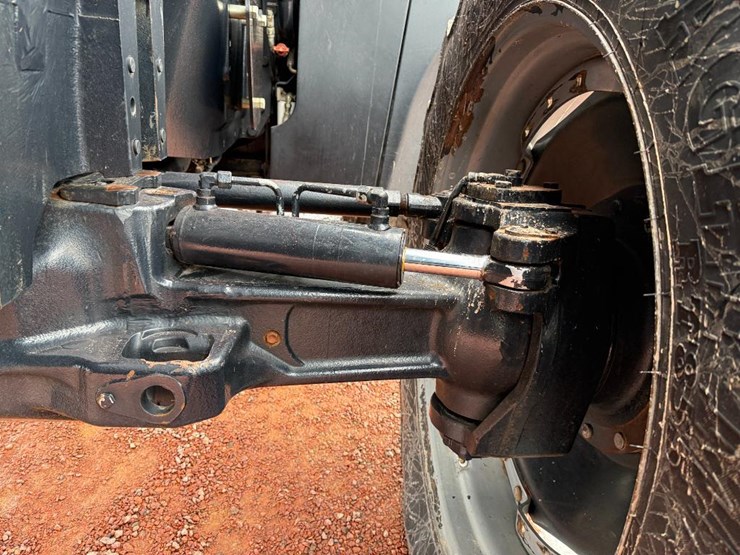 case-ih-magnum-380-rowtrac-image-54