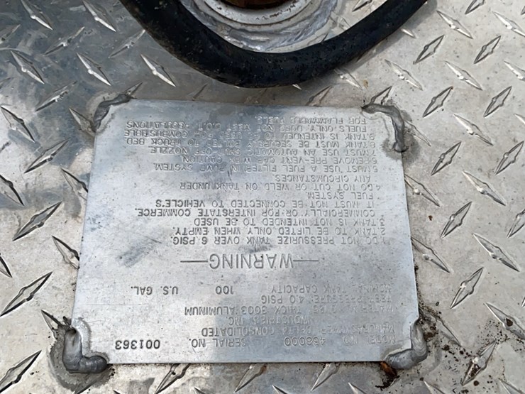 alum-100-gal-fuel-tank-with-pump-and-filter-image-4