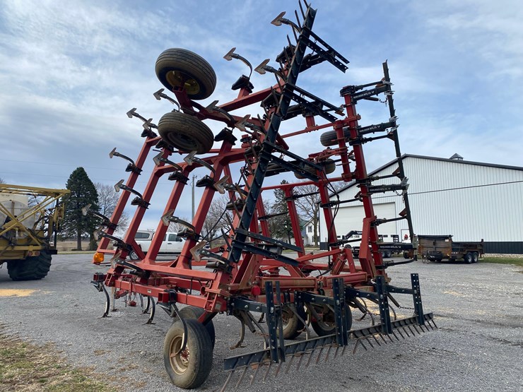 case-ih-4300-image-5