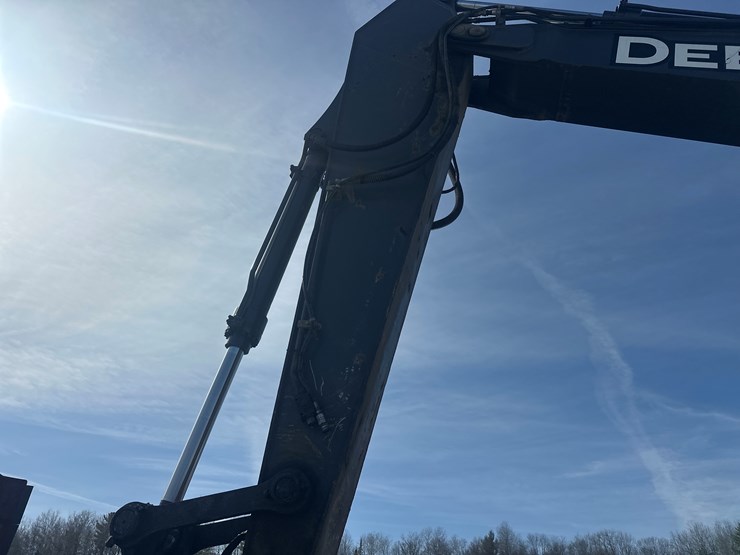 deere-350g-lc-image-28