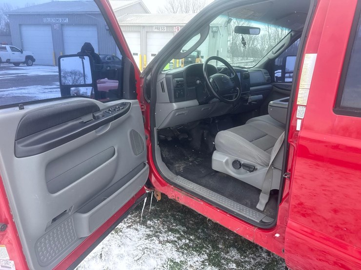 2004-ford-f350-image-21