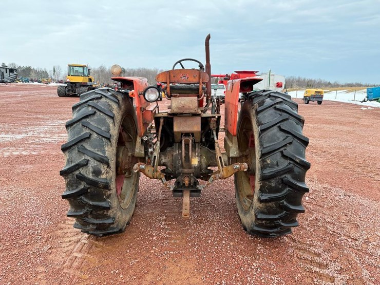 massey-ferguson-180-image-5