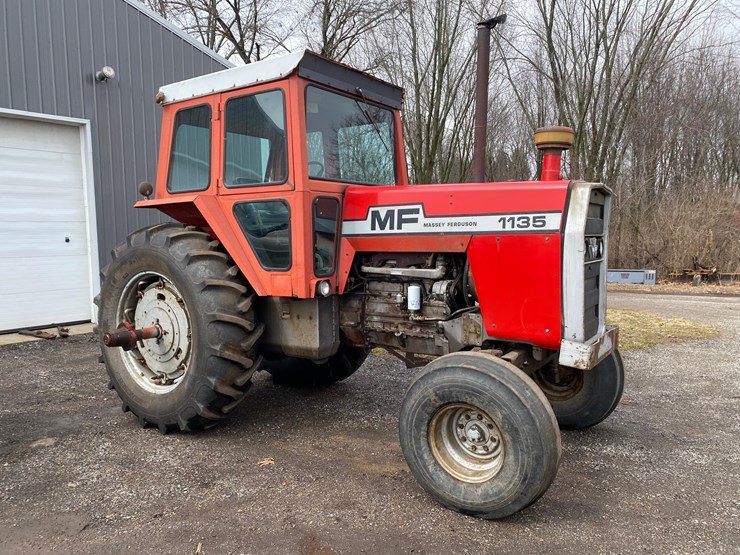 massey-ferguson-1135-image-1