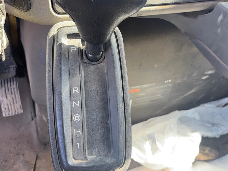 2012-international-box-truck-image-15