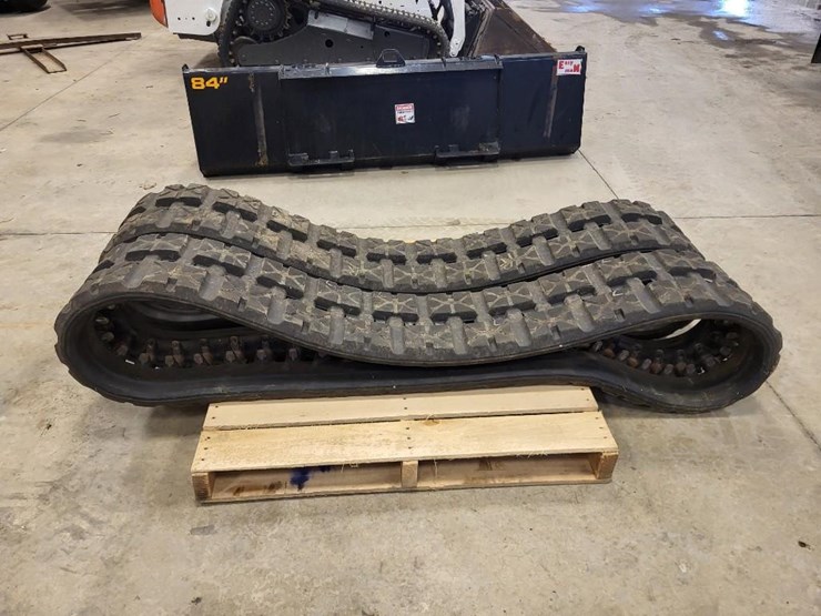 2012-bobcat-t190-image-43