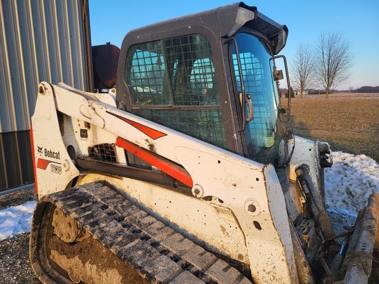 2017-bobcat-t630-image-28