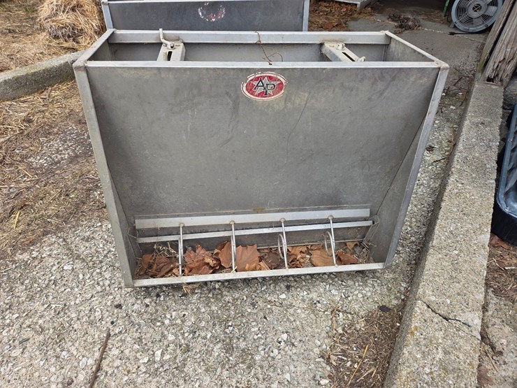 (3)-30"-stainless-double-sided-pig-feeders-image-2